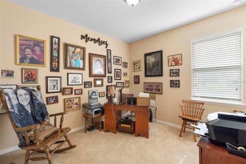 House in Apopka, Florida 4 bedrooms, 253.72 sq.m. № 1761299 - photo 10