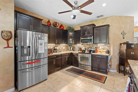 House in Apopka, Florida 4 bedrooms, 253.72 sq.m. № 1761299 - photo 21
