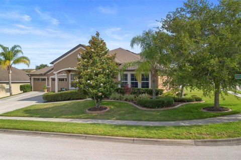 House in Apopka, Florida 4 bedrooms, 253.72 sq.m. № 1761299 - photo 3