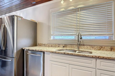 House in Port Orange, Florida 3 bedrooms, 110.74 sq.m. № 1733095 - photo 19