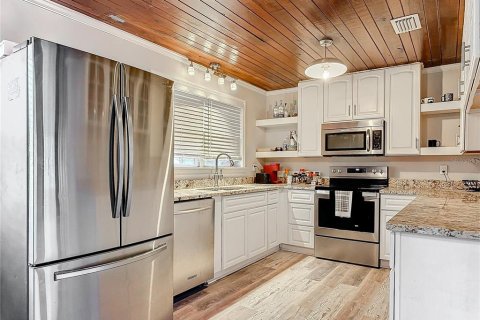 House in Port Orange, Florida 3 bedrooms, 110.74 sq.m. № 1733095 - photo 15