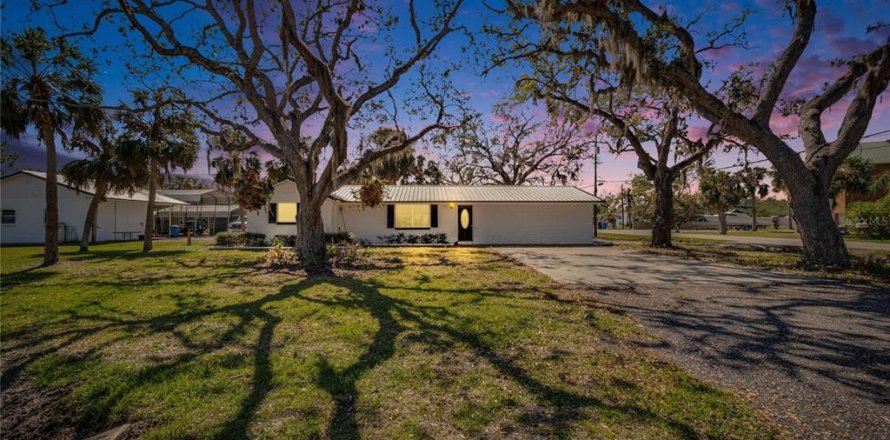 Casa en Ruskin, Florida 3 dormitorios, 163.14 m2 № 1549364