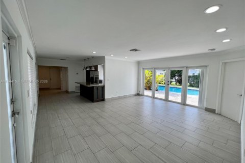 House in Miami, Florida 3 bedrooms, 151.52 sq.m. № 2000897 - photo 16
