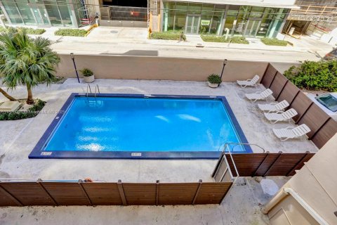 Condo in Miami, Florida, 2 bedrooms  № 1978798 - photo 21
