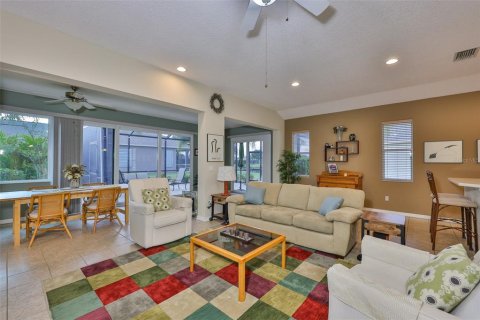 Casa en venta en Sun City Center, Florida, 2 dormitorios, 164.9 m2 № 1903759 - foto 5