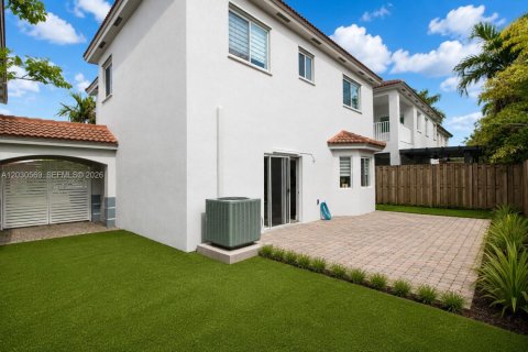 Villa ou maison à vendre à Miami, Floride: 4 chambres, 214.14 m2 № 2087075 - photo 23