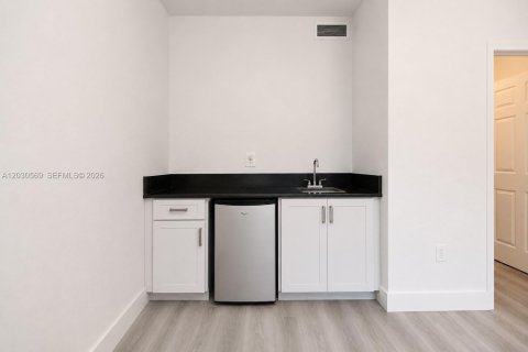 Villa ou maison à vendre à Miami, Floride: 4 chambres, 214.14 m2 № 2087075 - photo 7