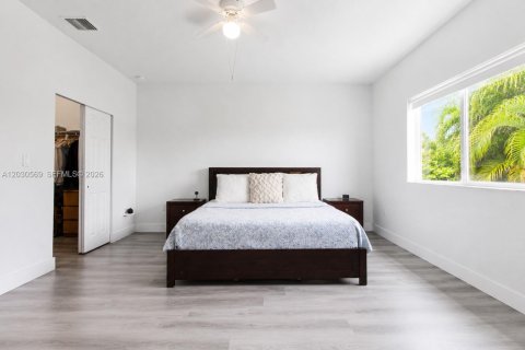 Villa ou maison à vendre à Miami, Floride: 4 chambres, 214.14 m2 № 2087075 - photo 14