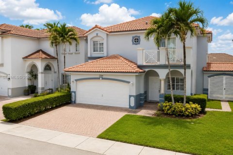 Villa ou maison à vendre à Miami, Floride: 4 chambres, 214.14 m2 № 2087075 - photo 28