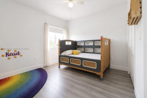 Villa ou maison à vendre à Miami, Floride: 4 chambres, 214.14 m2 № 2087075 - photo 17
