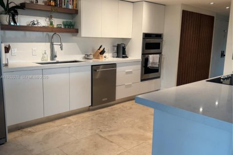 Снять в аренду кондоминиум в Майами, Флорида 2 спальни, 205.78м2, № 1990631 - фото 5