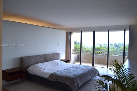 Снять в аренду кондоминиум в Майами, Флорида 2 спальни, 205.78м2, № 1990631 - фото 22
