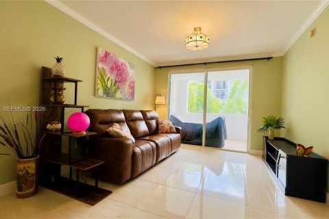 Condo in Sunny Isles Beach, Florida, 2 bedrooms  № 2061020 - photo 19