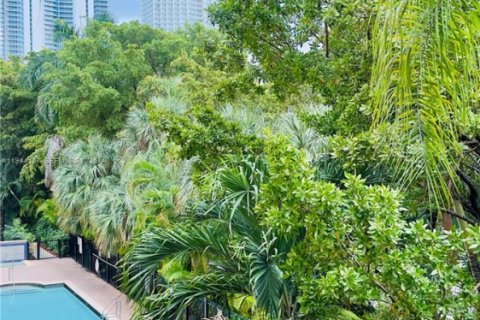 Condo in Sunny Isles Beach, Florida, 2 bedrooms  № 2061020