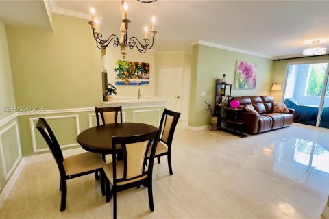 Condo in Sunny Isles Beach, Florida, 2 bedrooms  № 2061020 - photo 3