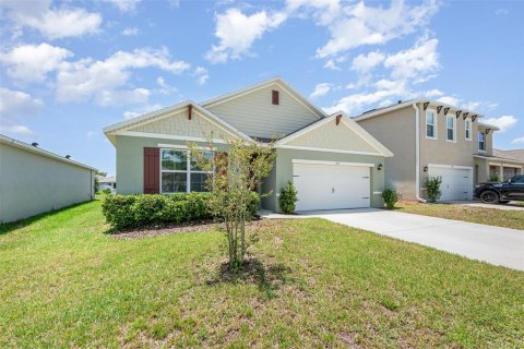 Villa ou maison à Deltona, Floride 4 chambres, 170.57 m2 № 2279830