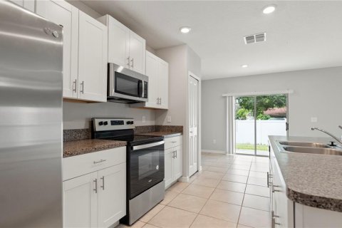 Villa ou maison à vendre à Tampa, Floride: 4 chambres, 163.88 m2 № 1888550 - photo 13