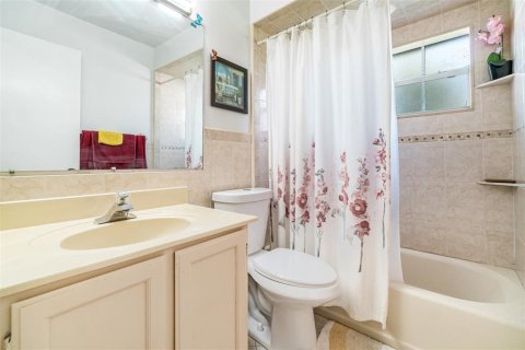 Купить виллу или дом в Альтамонте-Спрингс, Флорида 4 комнаты, 163.32м2, № 1917122 - фото 20