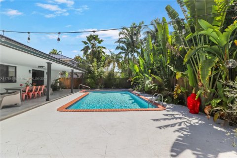 House in Palmetto Bay, Florida 4 bedrooms, 215.53 sq.m. № 1862961 - photo 25