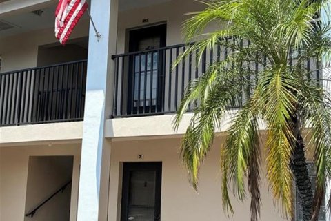 Condominio en alquiler en Largo, Florida, 2 dormitorios, 112.88 m2 № 1840381 - foto 13