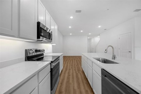 Купить таунхаус в Деланд, Флорида 10 комнат, 154.5м2, № 2208740 - фото 11