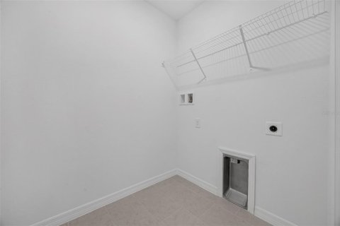 Купить таунхаус в Деланд, Флорида 10 комнат, 154.5м2, № 2208740 - фото 19