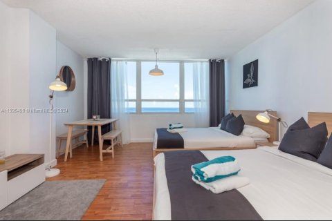 Купить кондоминиум в Майами-Бич, Флорида 39.95м2, № 1704461 - фото 3