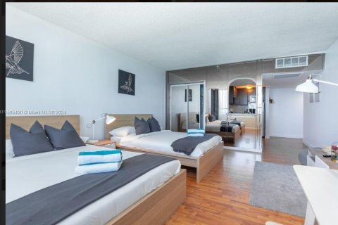 Купить кондоминиум в Майами-Бич, Флорида 39.95м2, № 1704461 - фото 5