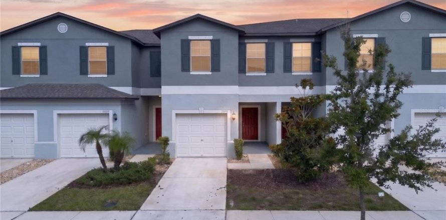 Townhouse in Riverview, Florida 3 bedrooms, 155.15 sq.m. № 2393939