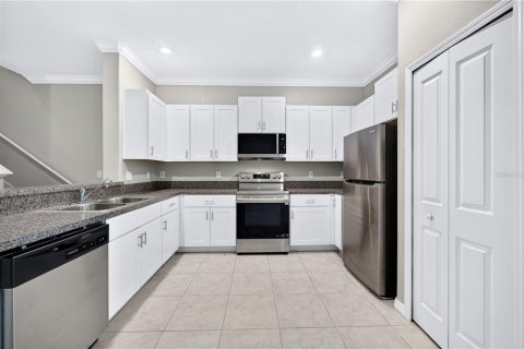 Townhouse in Riverview, Florida 3 bedrooms, 155.15 sq.m. № 2393939 - photo 12