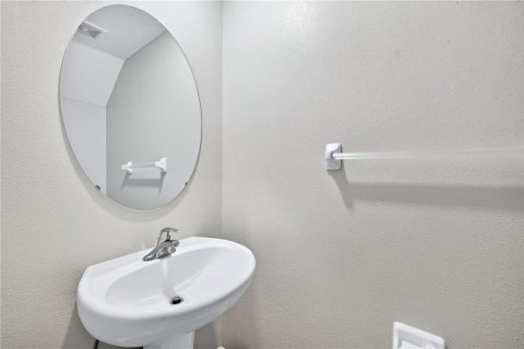 Townhouse in Riverview, Florida 3 bedrooms, 155.15 sq.m. № 2393939 - photo 28