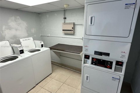 Copropriété à louer à North Miami, Floride: 1 chambre, 74.88 m2 № 1927197 - photo 15