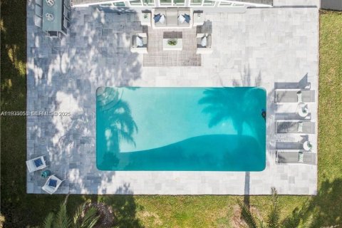 Casa en venta en Plantation, Florida, 5 dormitorios № 1993214 - foto 30