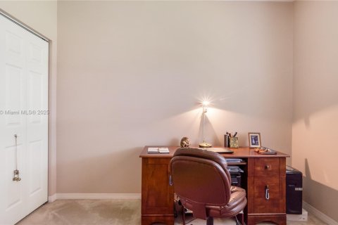 Adosado en venta en Miramar, Florida, 4 dormitorios, 180.14 m2 № 1731036 - foto 27