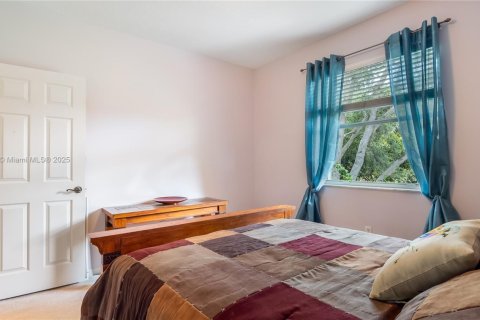 Adosado en venta en Miramar, Florida, 4 dormitorios, 180.14 m2 № 1731036 - foto 25