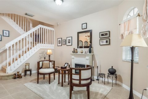Adosado en venta en Miramar, Florida, 4 dormitorios, 180.14 m2 № 1731036 - foto 15