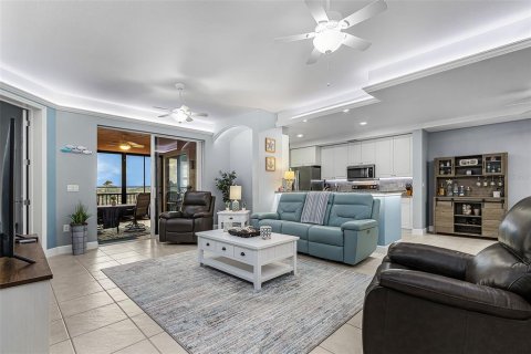 Condo in Punta Gorda, Florida, 2 bedrooms  № 2166605 - photo 4