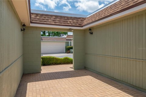 House in Winter Haven, Florida 3 bedrooms, 187.11 sq.m. № 1808691 - photo 24