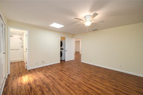 House in Winter Haven, Florida 3 bedrooms, 187.11 sq.m. № 1808691 - photo 13