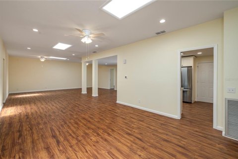 House in Winter Haven, Florida 3 bedrooms, 187.11 sq.m. № 1808691 - photo 5