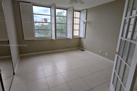 Copropriété à vendre à Lauderhill, Floride: 2 chambres, 106.65 m2 № 1890108 - photo 29