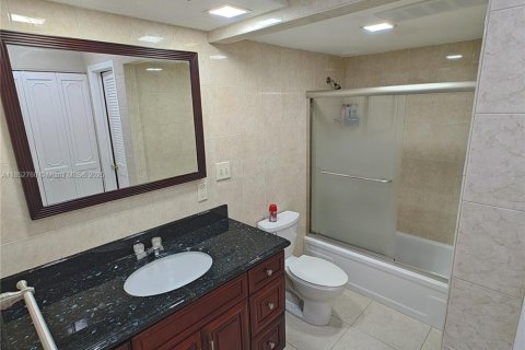 Condo in Lauderhill, Florida, 2 bedrooms  № 1890108 - photo 14