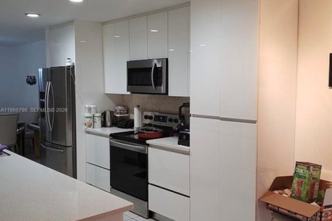 Adosado en venta en Hollywood, Florida, 4 dormitorios, 155.15 m2 № 2066933 - foto 5