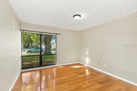 Villa ou maison à louer à Tampa, Floride: 3 chambres, 147.81 m2 № 2436703 - photo 14
