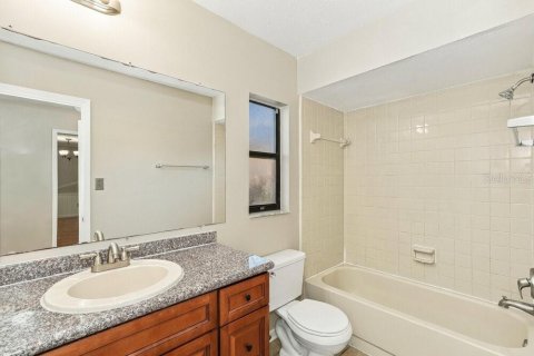 Villa ou maison à louer à Tampa, Floride: 3 chambres, 147.81 m2 № 2436703 - photo 15