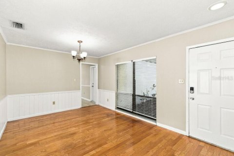 Villa ou maison à louer à Tampa, Floride: 3 chambres, 147.81 m2 № 2436703 - photo 5