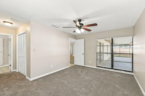Villa ou maison à louer à Tampa, Floride: 3 chambres, 147.81 m2 № 2436703 - photo 11