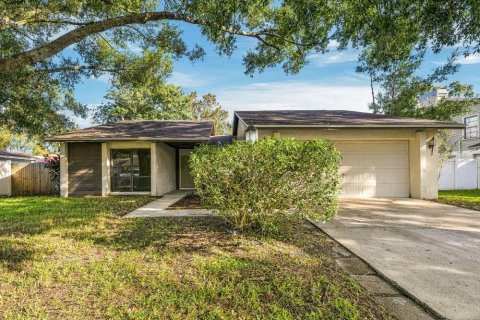 Villa ou maison à Tampa, Floride 3 chambres, 147.81 m2 № 2436703