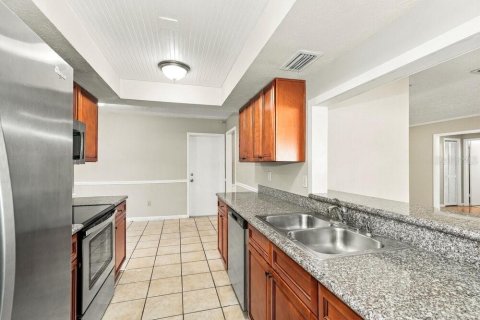 Villa ou maison à louer à Tampa, Floride: 3 chambres, 147.81 m2 № 2436703 - photo 8