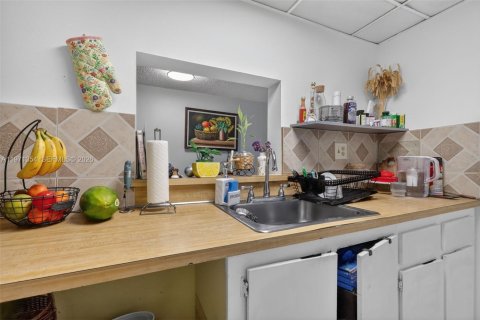Condominio en venta en Miami, Florida, 2 dormitorios, 84.91 m2 № 2272461 - foto 14